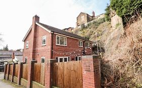 Nant House